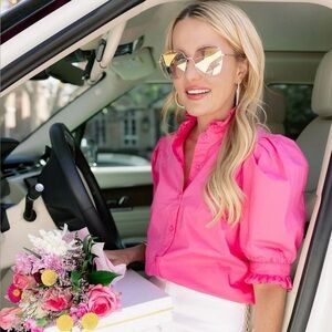 Avara Women’s Hot Pink Ruffle Bubble Sleeve Button Down Blouse Size L‎ NWT